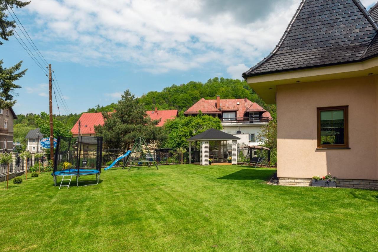 Willa Perełka Kudowa-Zdrój Exteriör bild
