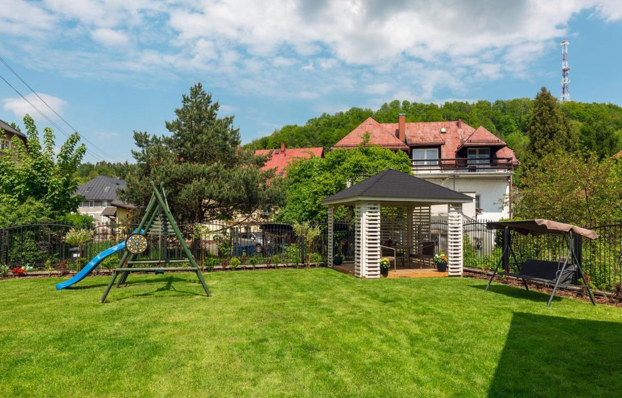 Willa Perełka Kudowa-Zdrój Exteriör bild